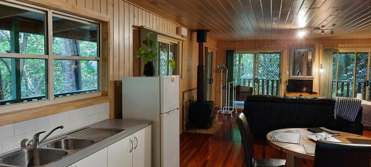 Treetops Montville Exterior photo
