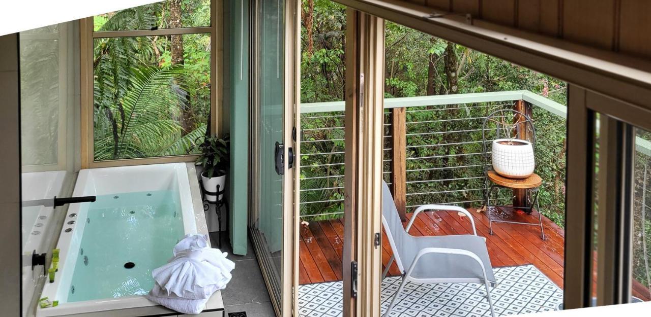 Treetops Montville Exterior photo
