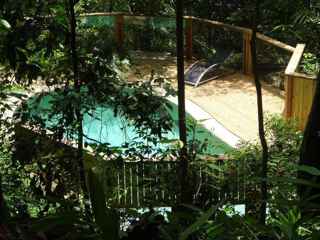 Treetops Montville Exterior photo