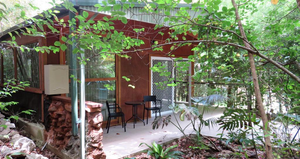 Treetops Montville Exterior photo