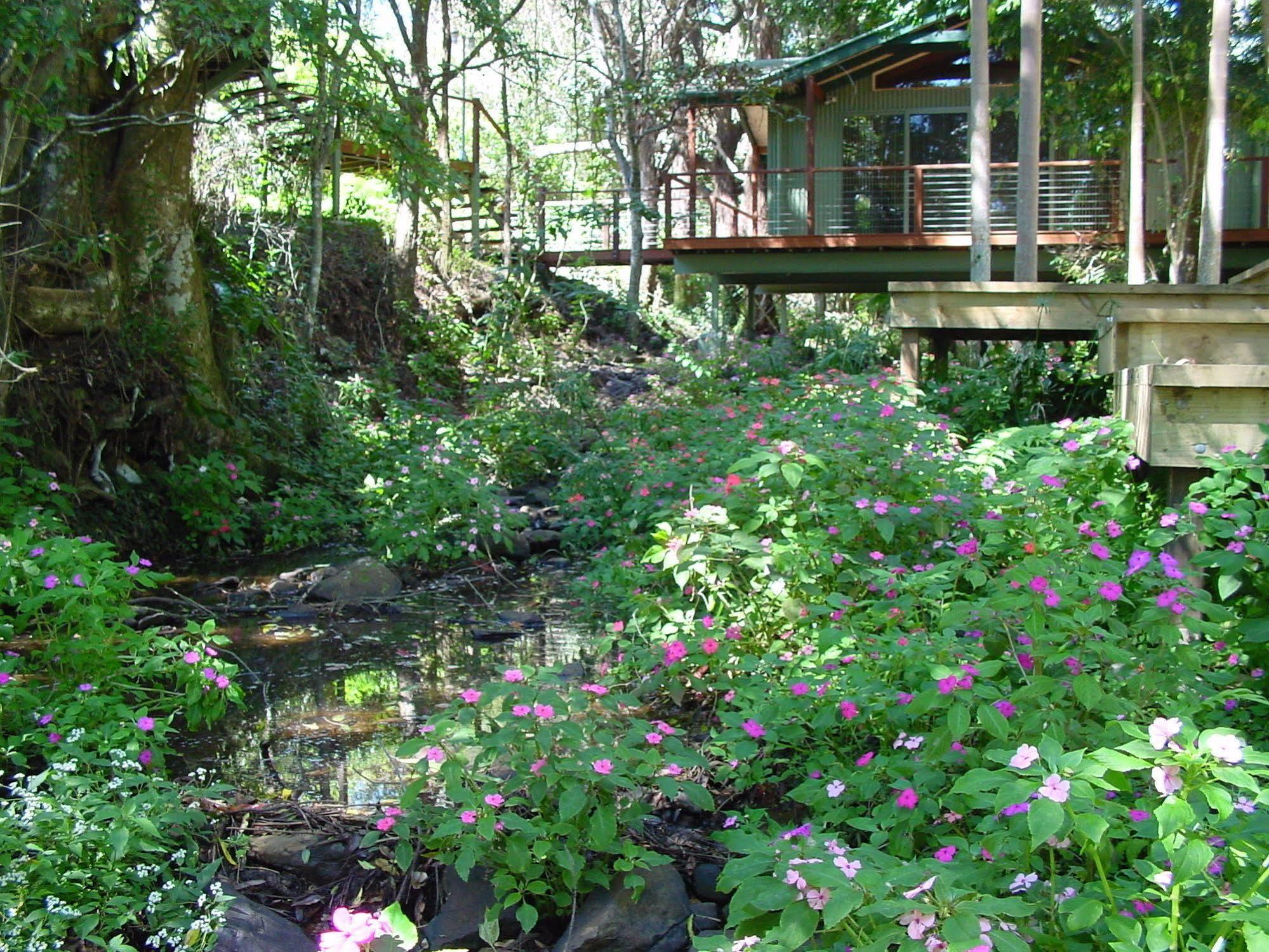 Treetops Montville Exterior photo